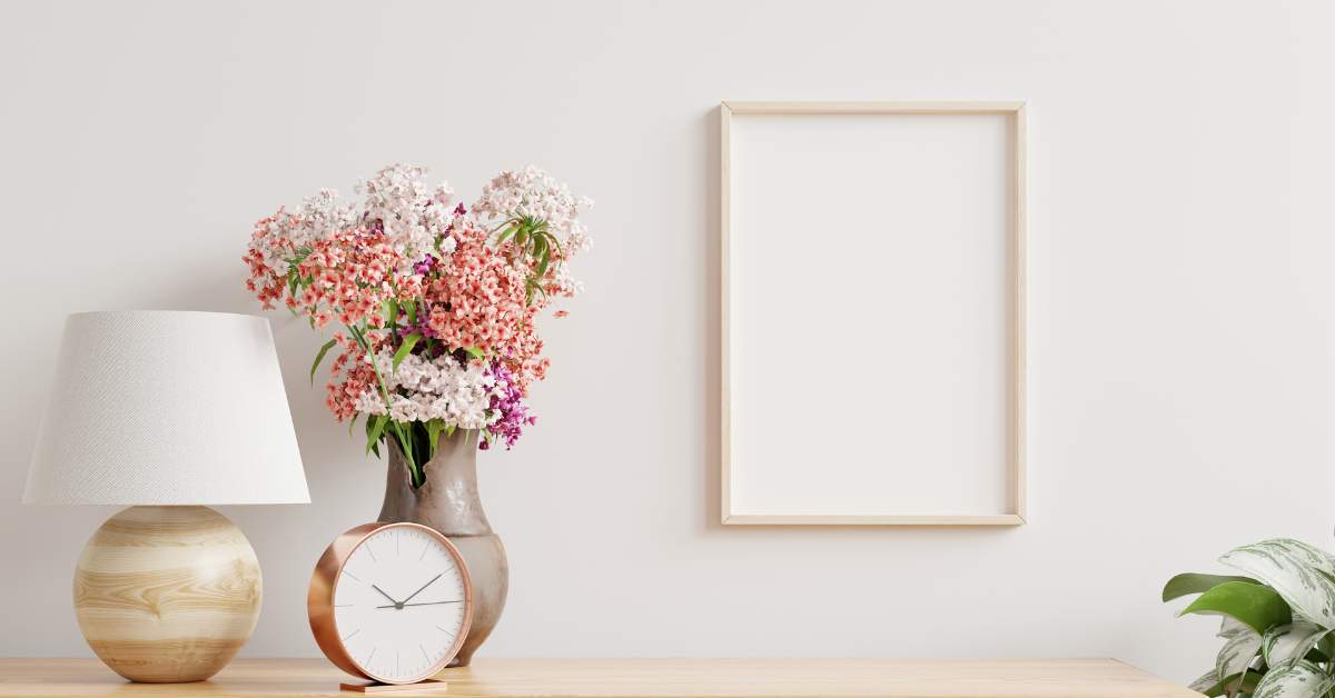 Living Room: a Focal Point with Flowers