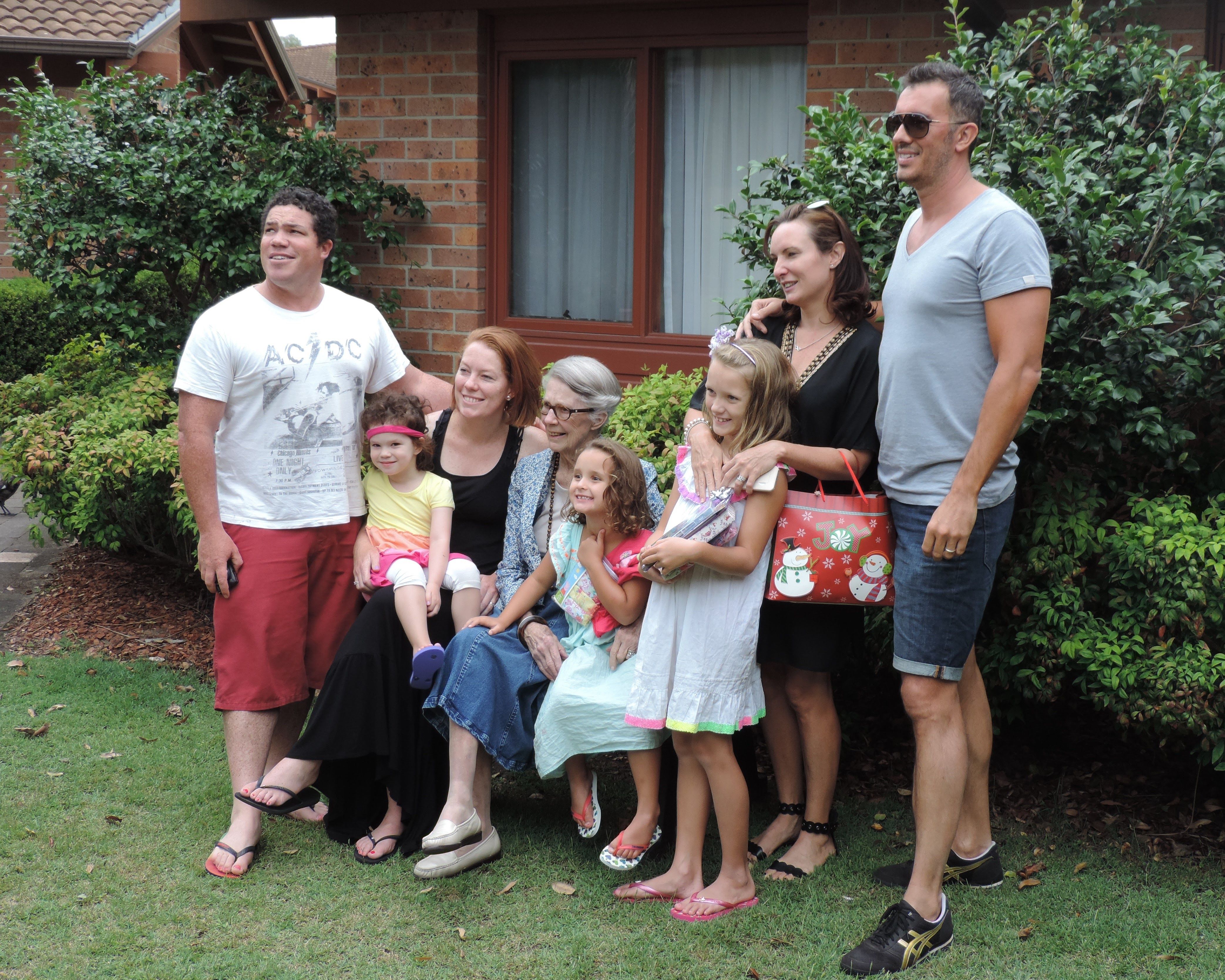 Family photo at Grandma Shirley's house in Cromer, December 2014, featuring Siobhan, daughters Ivy and Asha, cousin Liz, Andrew's niece, and Grandma Shirley