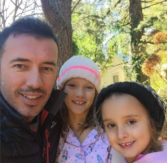 Andrew Thomson with daughters Asha and Ivy in Leura in winter 2015