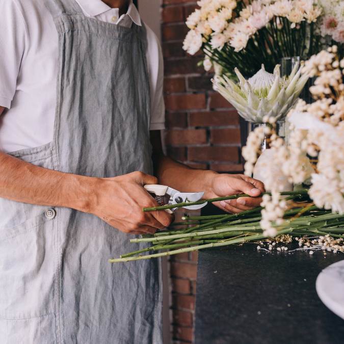 How to Select Birthday Flowers for a Man - presentation